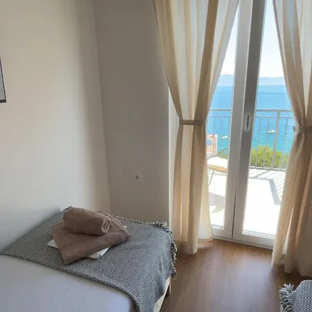 Alexa 2 * ブリスト