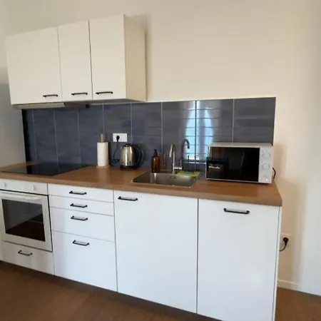 Alexa 2 Apartment *